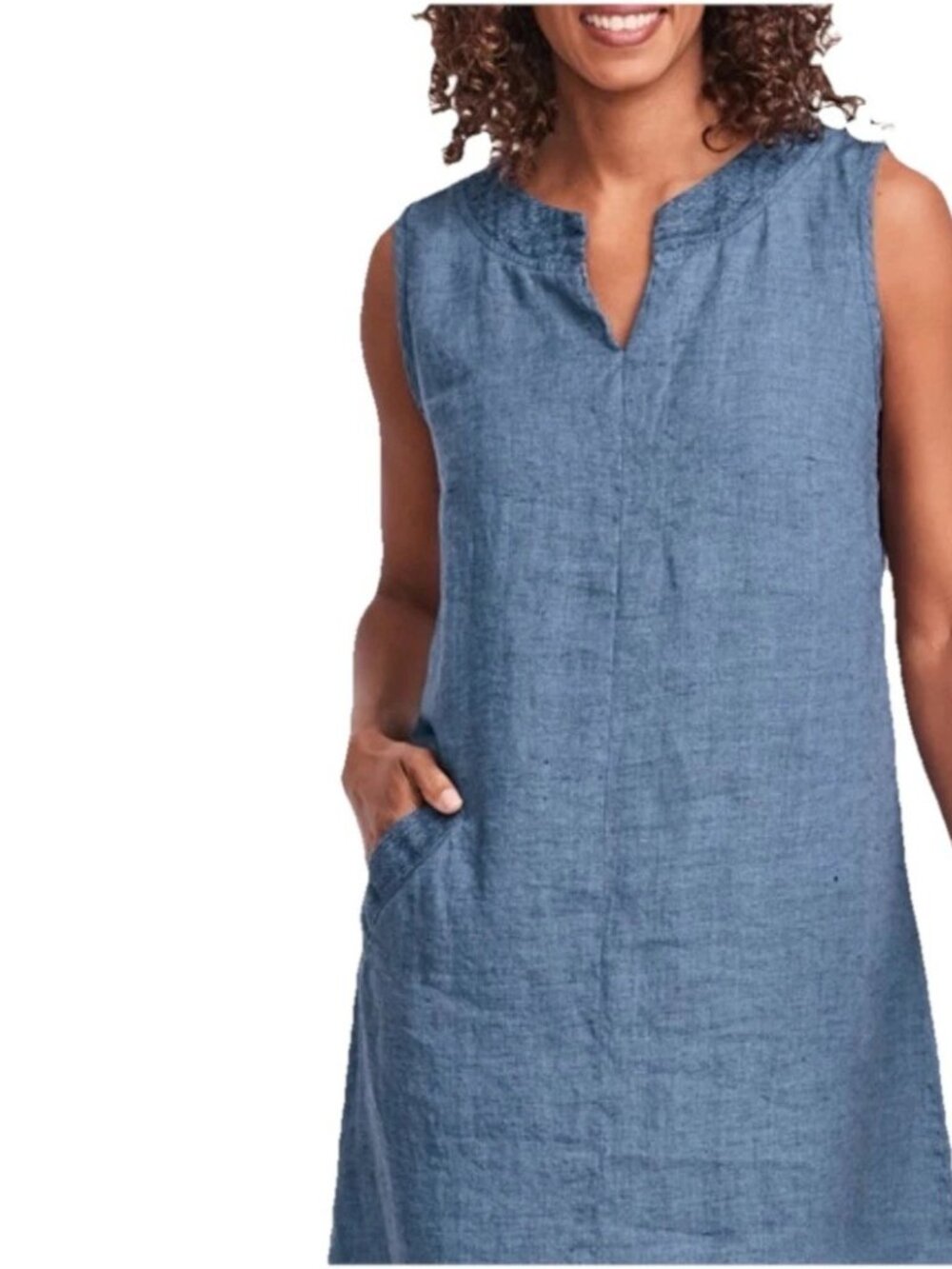Sleeveless Blue Linen Shift Dress